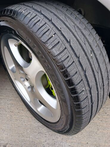 Mercedes-Benz: Mercedes-Benz E-Class: 2 l | 1998 il Sedan — 5