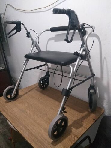 pojasevi za bruh: Nemacka XXXL invalidska hodalica-setalica, rolator sa 4 tocka, u