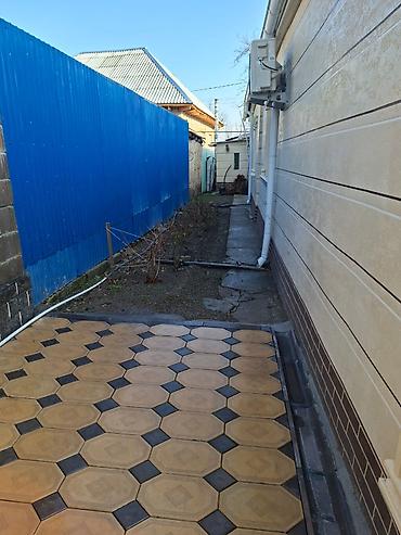 Продажа коттеджей и домов: Срочно продается благоустроенный отличный дом в селе Восток Площадь 74 — 17