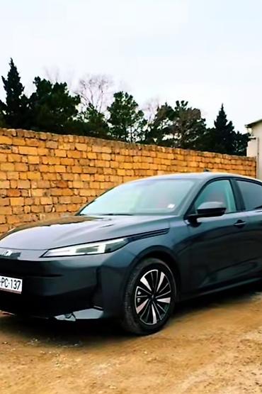 changan a05 arxa bufer: Changan A05 2025 . 9000 km yuruw . Mokr asvalt reng . 7500 ilkin — 1