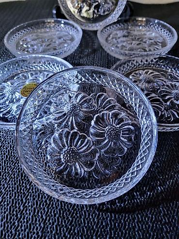 Kuhinjski setovi: Kristalna nova,vintaz postolja za case d'Argues Francuska. Postolja — 11