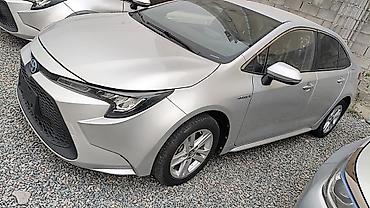 Toyota: Toyota Corolla: 2020 г., 1.8 л, Вариатор, Гибрид, Хэтчбэк — 2