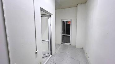 Продажа помещений свободного назначения: Продам комм.помещение 180м2, цоколь Парк Фучика 79т$ От центра — 11