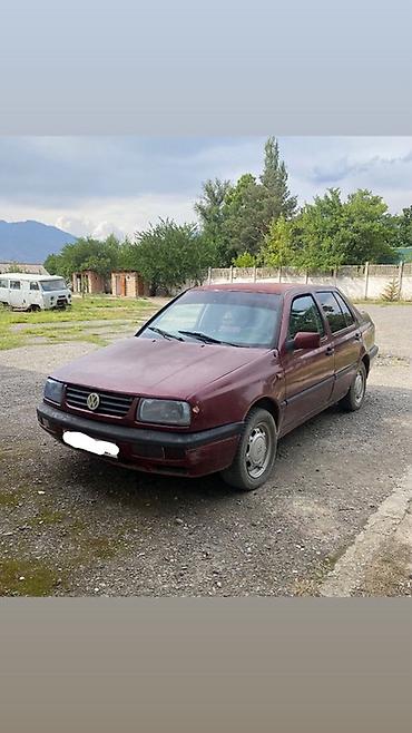 голф венто: Volkswagen Vento: 1994 г., Механика, Седан — 3