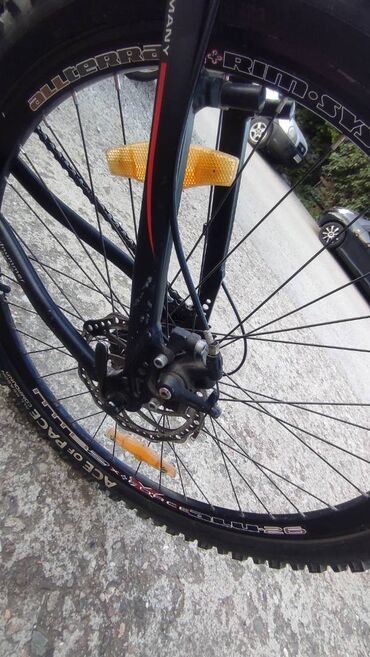 Bicikli za odrasle: Prodajem odlicnu musku biciklu nemackog proizvodjaca "Marazan" sa 24 na lalafo.rs — 18 Bicikli za odrasle: Prodajem odlicnu musku biciklu nemackog proizvodjaca "Marazan" sa 24 — 18