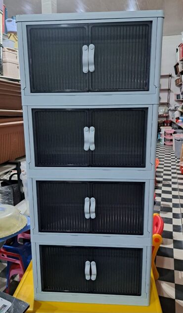 Komodlar: Yeni, Güzgüsüz — 29