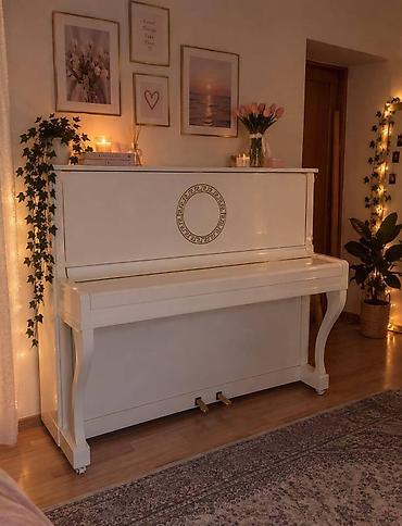 Fortepiano – 1000 AZN Ünvan: Lokbatan, Lale 2, kod 62 - Klassik