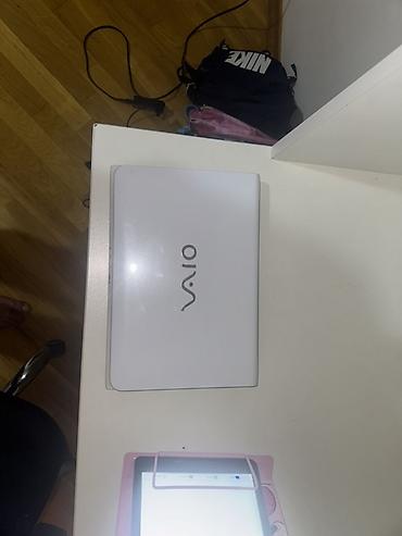 sony notebook: Sony VAIO ağ noutbuk Sarj cihazi:verilir - Model xətti: Sony VAIO (ağ — 3