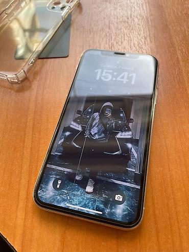 Apple iPhone: IPhone 11 Pro Max, Серебристый, Чехол — 4