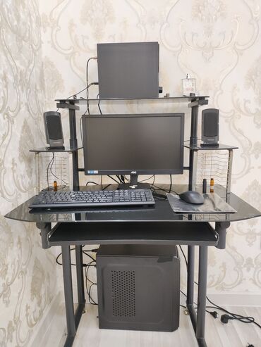 стол для ноутбука: Компьютер, ядер - 4, ОЗУ 16 ГБ, Для несложных задач, Б/у, SSD