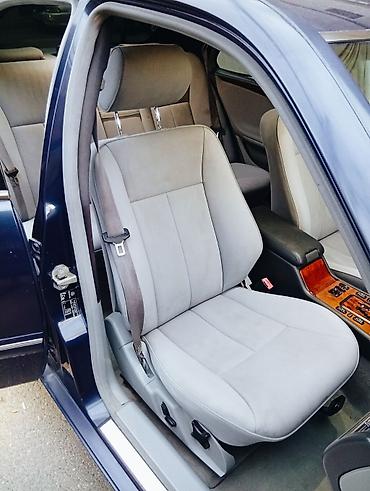 Mercedes-Benz: Mercedes-Benz E-Class: 2.2 l | 2000 il Sedan — 16