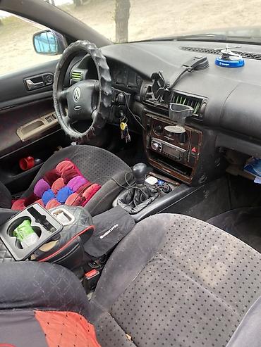 бир: Volkswagen Passat: 1998 г., 1.8 л, Кол менен иштөөчү, Бензин, Седан — 2