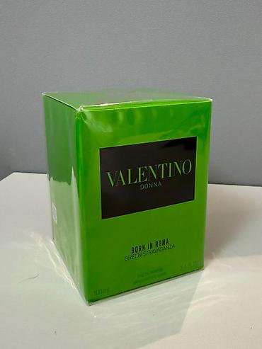 donna cavaletti: Valentino Donna Born in Roma Green Stravaganza. Bağlaması açılmayıb — 1