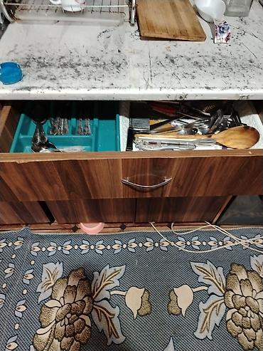 Mətbəx mebeli: Mətbəx mebel dəsti – qoz ağacı rəngində MDF/Laminat örtüklü. - Üst və — 2