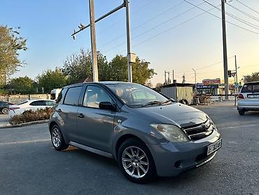 фара е38: Toyota Ist: 2002 г., 1.3 л, Автомат, Бензин, Хэтчбэк — 5