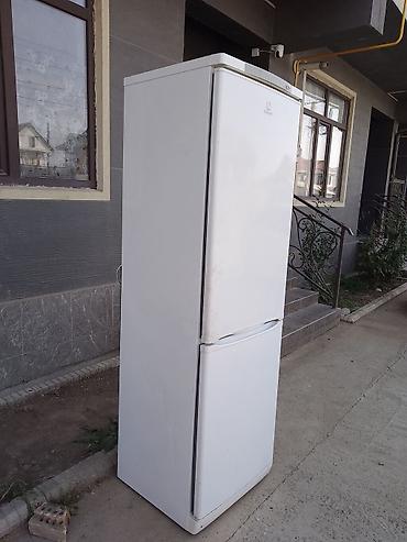 i5 12600k: Холодильник Indesit, двухкамерный, белый - Классическая компоновка — 1