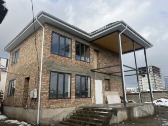 продаю дом в ороке: Үй, 170 кв. м, 8 бөлмө, Менчик ээси, ПСО (өз алдынча бүтүрүү)