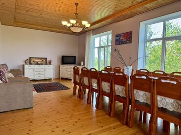 Bağ evlərinin satışı: Quba, 200 kv. m, 5 otaqlı, Hovuzsuz, Kombi, Qaz, Su — 19