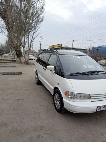 Toyota: Toyota Previa: 1993 г., 2.4 л, Механика, Бензин, Минивэн — 3
