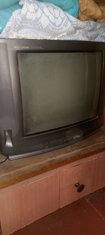 обмен на телевизор: Продаю телевизор Sharp рабочий!