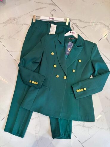 Kompleti: New Colection Richmond Odela 36/38/40/42/44/46 Cena 4800 Din — 5