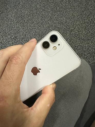 Apple iPhone: IPhone 12 mini есть сколы акб родной телефон не вскрывался Срочно — 1