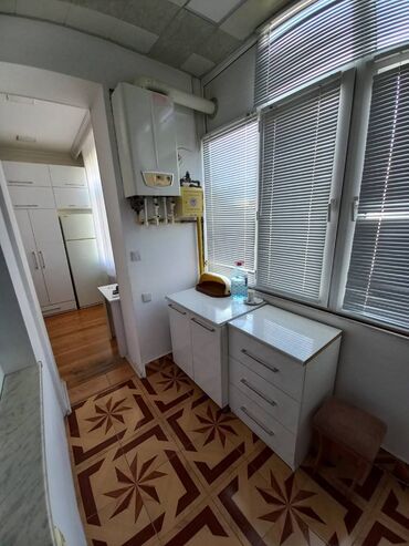 Uzunmüddətli kirayə mənzillər: Xətai rayonu,Hezi Aslanov metrosu yanında yerlesen,16 mərtəbəli — 8