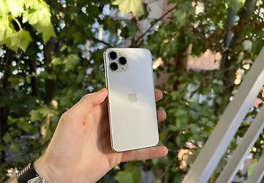 samsung galaxy a70: IPhone 11 Pro, Б/у, 256 ГБ, Белый, 100 % — 1