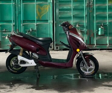 скутера на продажу: Скутер Yamaha, 50 куб. см, Электро, Б/у