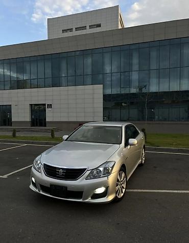 Toyota Crown: 2010 г., 3.5 л, Вариатор, Гибрид, Седан