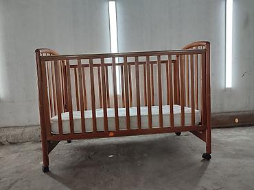 bunk bed: Детская кроватка из массива дерева с матрасом - Классическая — 1