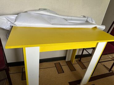 малазийская мебель бишкек: Ашкана үчүн үстөл, Колдонулган, Тик бурчтуу, Бүктөлбөгөн, ЛДСП