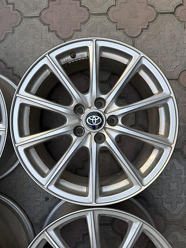диск 18 радиус: Литые Диски R 18 Toyota, Комплект, отверстий - 5, Б/у — 2