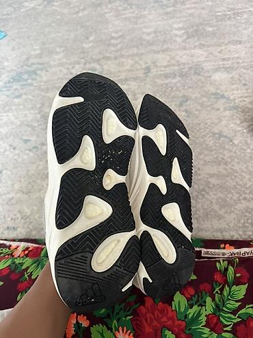 nb 9060: Мужские кроссовки, 43, Adidas, Новый, цвет - Серый, Самовывоз — 1