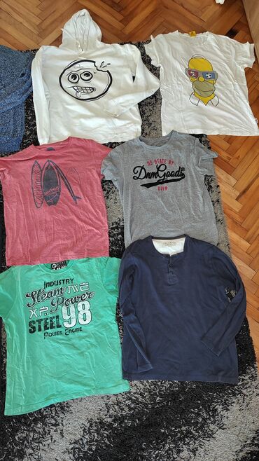 Majice: Ide sve sa slika za 3000 — 5