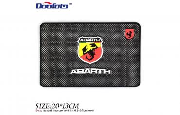Tuning oprema: ABARTH gumena neklizajuća podloga. Dimenzije 13*20cm. Samo se — 3
