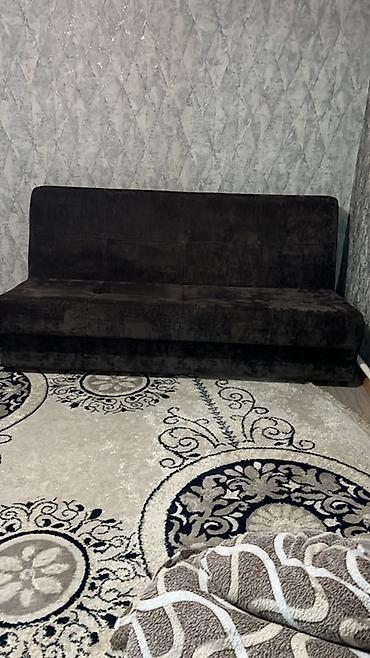 sofa bed: Прямой диван-клик-клак, обитый мягким велюром темно-шоколадного цвета — 2