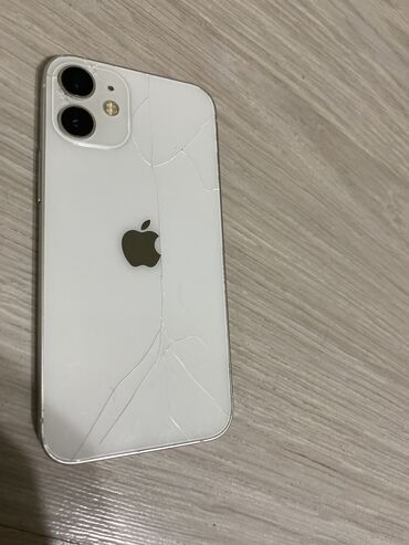 телефон iphone 8: IPhone 12 mini, Колдонулган, 128 ГБ, Ак, Каптама, 83 %