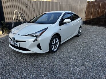 зарядное устройство для машины: Toyota Prius: 2016 г., Гибрид