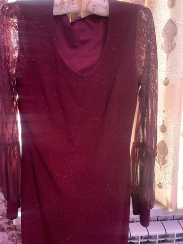 Ziyafət donları: Ziyafət donu, Mini, Yves Saint Laurent, M (EU 38)