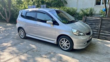 скупка авто в любом состоянии: Honda Fit: 2002 г., 1.5 л, Вариатор, Бензин, Хэтчбэк