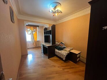 Uzunmüddətli kirayə mənzillər: Xətai rayonu,Xətai metro yaxınlığında,7 mərtəbənin,2-ci mərtəbəsində,4 — 5