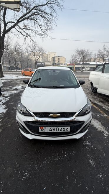 Chevrolet: Chevrolet Spark: 2020 г., 1 л, Вариатор, Бензин, Хэтчбэк — 17