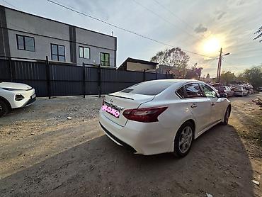 Nissan Altima: 2018 г., 2.5 л, Автомат, Бензин, Седан — 2