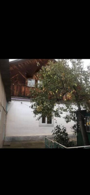 дом ат башы: Дом, 100 м², 6 комнат, Собственник, Старый ремонт