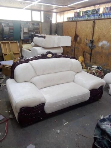 Ремонт, реставрация мебели: Ремонт-реставрацияперетяжка мягкой мебели. Замена обивочной — 12