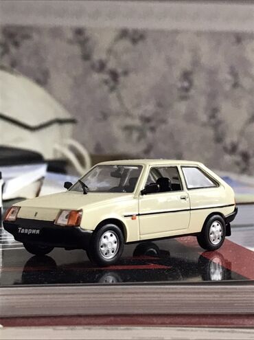 maşın modelleri: 1981 il, 1:43, Dəmir, Ünvandan götürmə