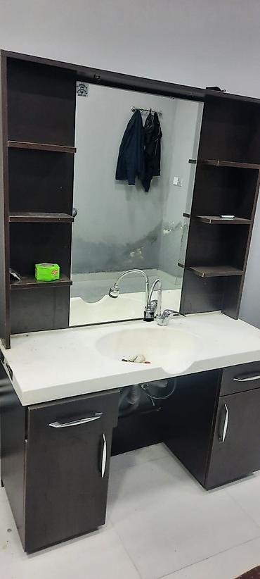 Salon, tibbi mebel: Salon üçün güzgülü lavabo modulu - Tərkibi: böyük divar güzgüsü — 2
