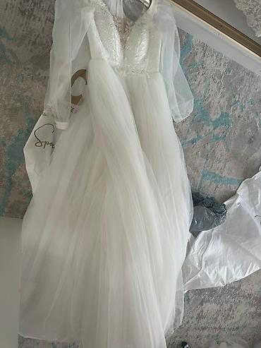 Свадебные платья: Срочно продается свадебные платье.Все по 3000 с. Свадебные платья с — 9