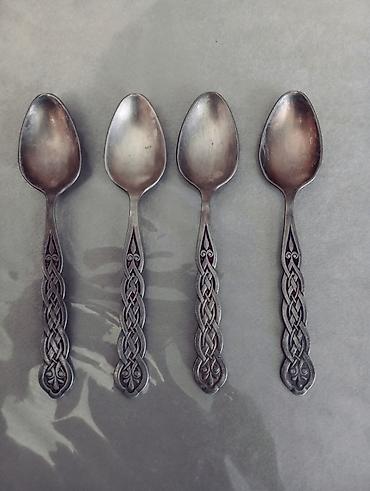 kafeyni serviz: 4 ədəd metal çay qaşığı dəsti - Material: metal (gümüşü rəng) - — 1
